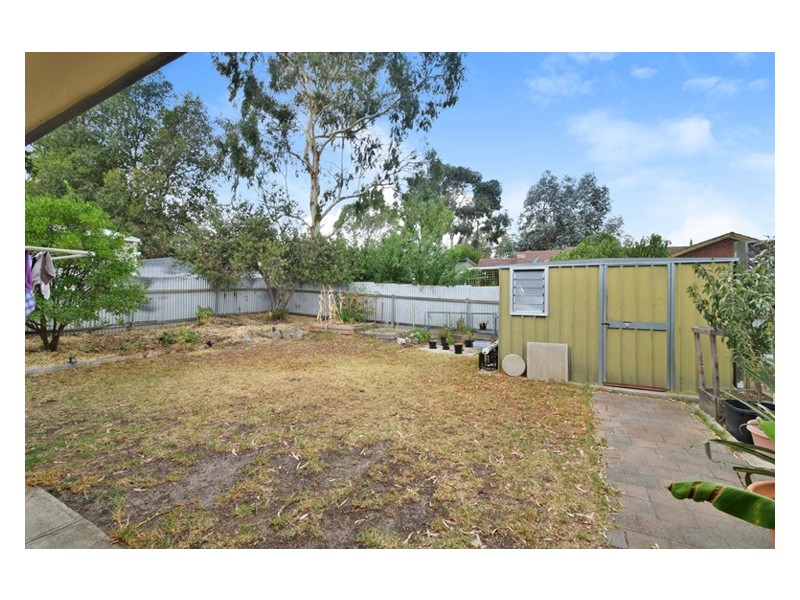 11 Medina St, Aberfoyle Park SA 5159