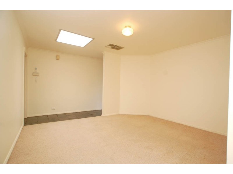 6 St Vincent Close, Aberfoyle Park SA 5159