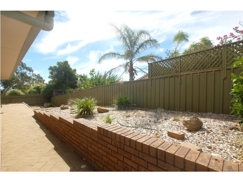 6 St Vincent Close, Aberfoyle Park SA 5159