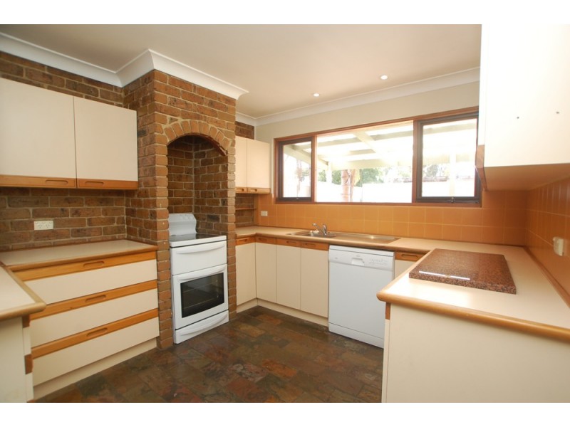 39 Southbound Avenue, Aberfoyle Park SA 5159