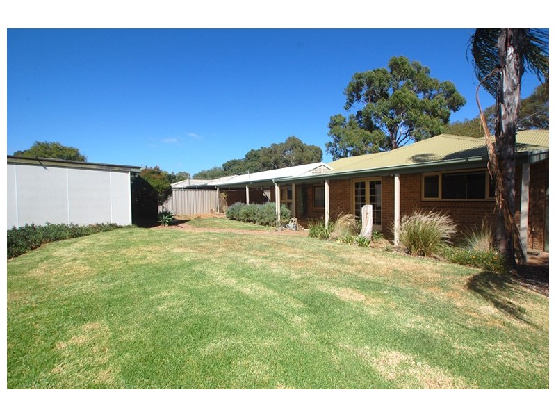 39 Southbound Avenue, Aberfoyle Park SA 5159