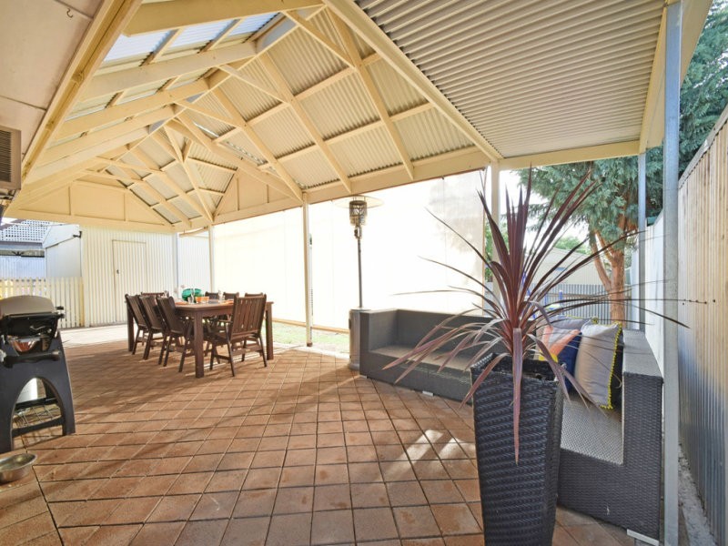 2 Abebe Court, Morphett Vale SA 5162