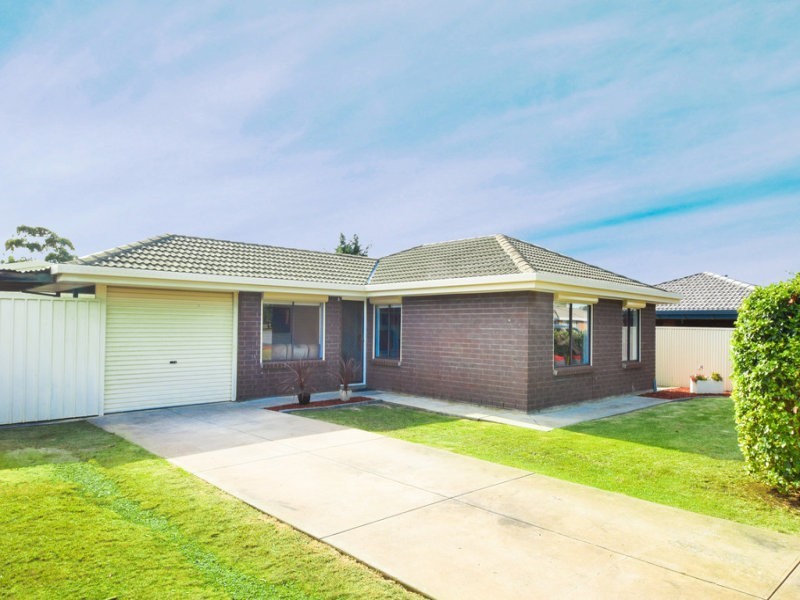 2 Abebe Court, Morphett Vale SA 5162