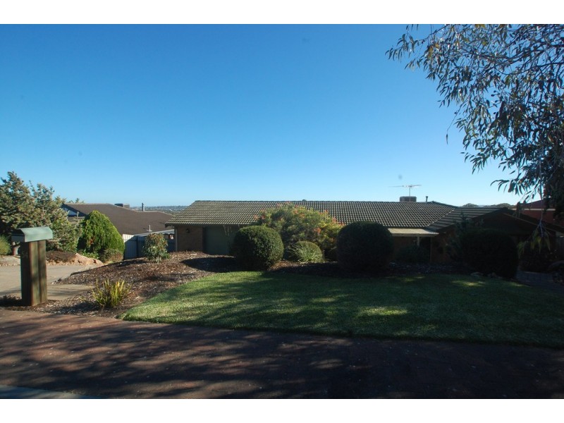 54 Horseshoe Drive, Woodcroft SA 5162
