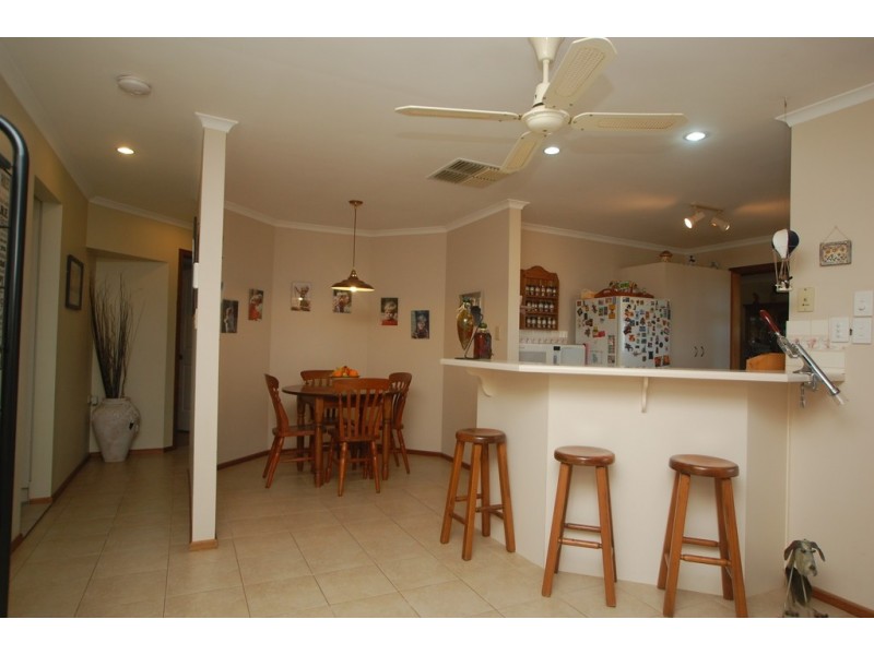 54 Horseshoe Drive, Woodcroft SA 5162