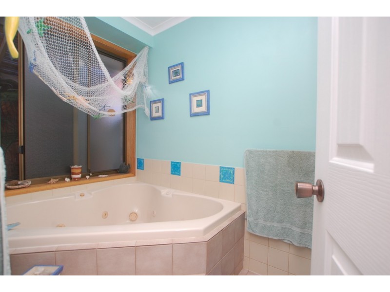 54 Horseshoe Drive, Woodcroft SA 5162