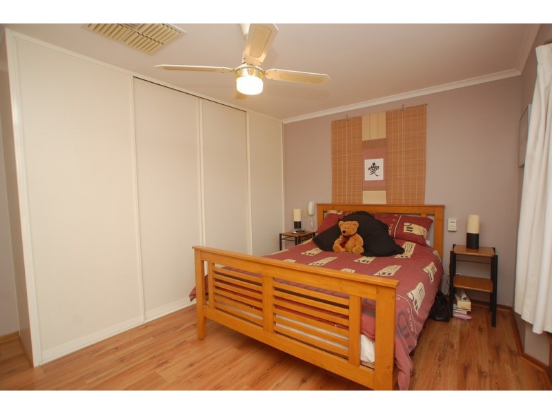 54 Horseshoe Drive, Woodcroft SA 5162