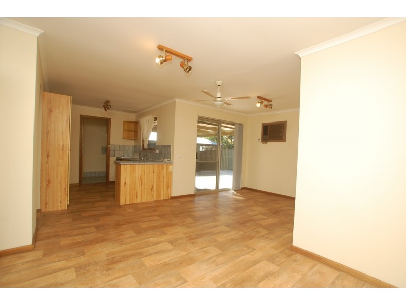 188 Hub Drive, Aberfoyle Park SA 5159