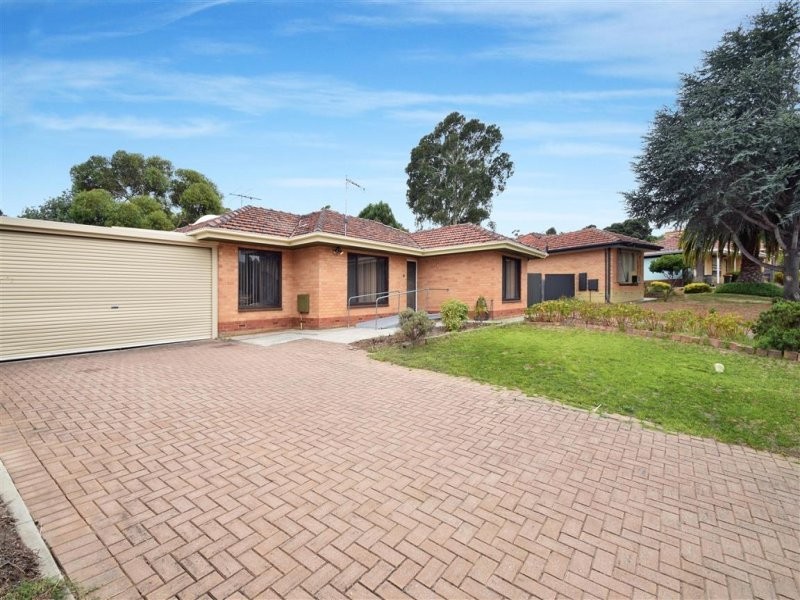 11 Susan Road, Hackham SA 5163
