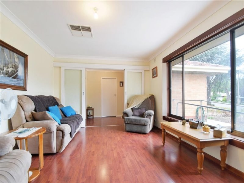 11 Susan Road, Hackham SA 5163