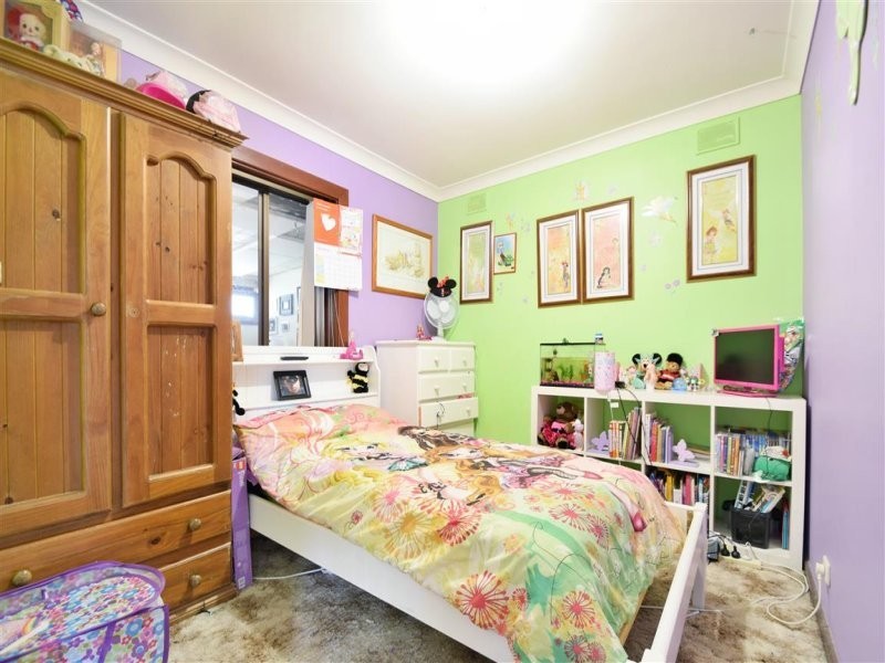 11 Susan Road, Hackham SA 5163