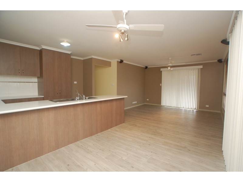 8 Star Princess Court, Sellicks Beach SA 5174