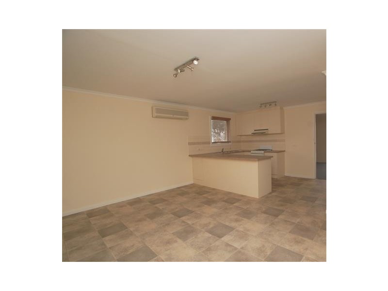 6 Eugene Crescent, Christie Downs SA 5164