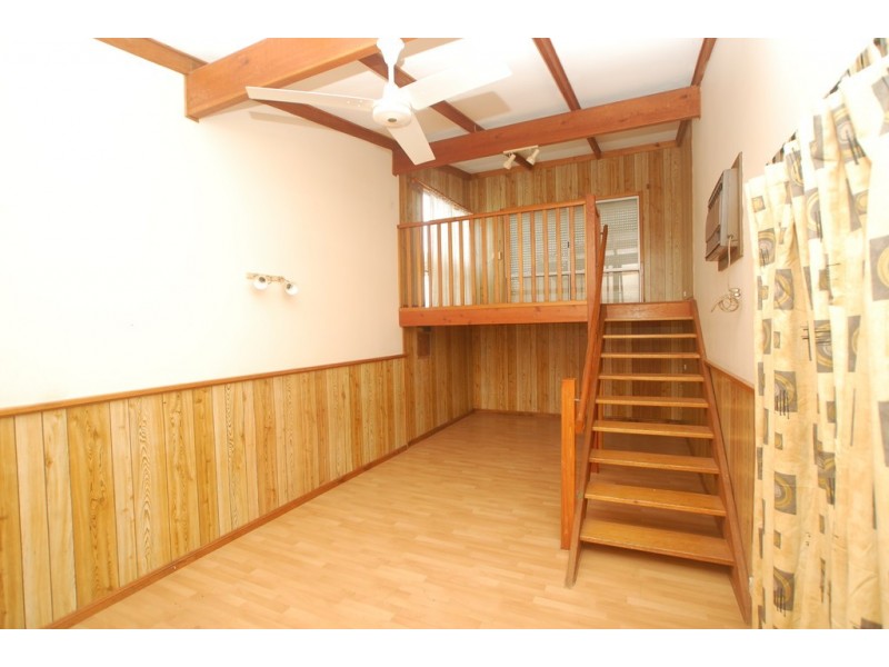 2 Neville Avenue, Christies Beach SA 5165