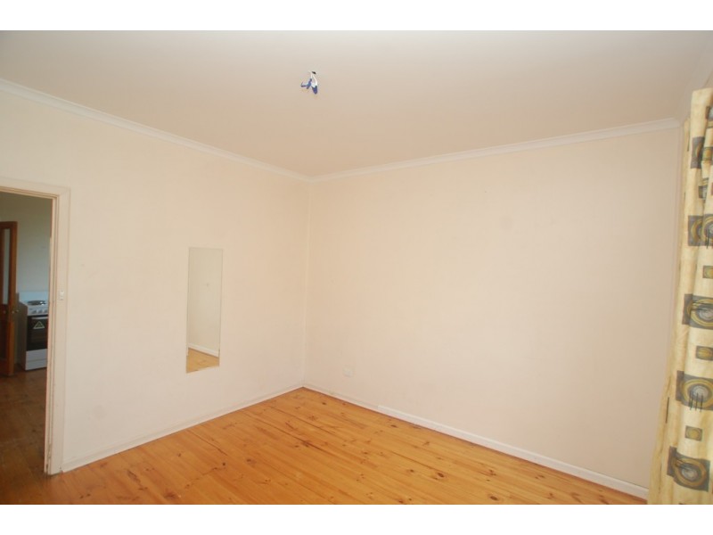 2 Neville Avenue, Christies Beach SA 5165