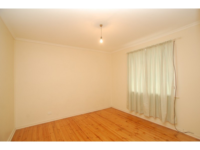 2 Neville Avenue, Christies Beach SA 5165