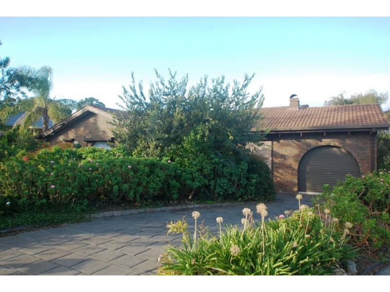 10 Windemere Place, O’halloran Hill SA 5158