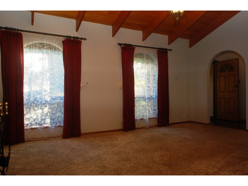 10 Windemere Place, O’halloran Hill SA 5158