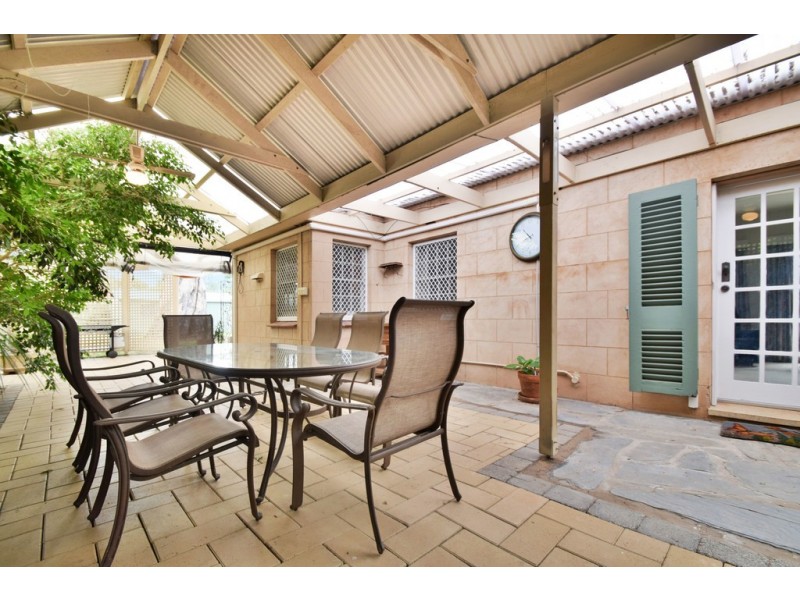 27 Pethick Terrace, Marion SA 5043