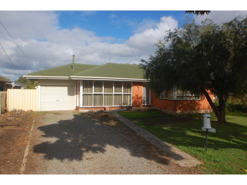 8 Wahratta Avenue, Morphett Vale SA 5162