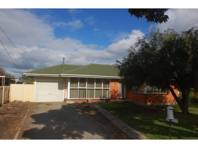 8 Wahratta Avenue, Morphett Vale SA 5162
