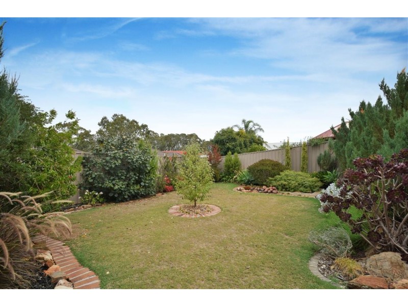 4 Jimmy Watson Drive, Woodcroft SA 5162