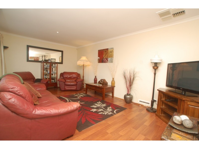 28 Williams Avenue, Hackham West SA 5163