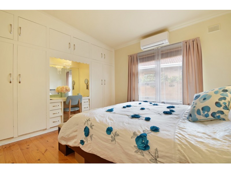 14 Avalon Road, Marion SA 5043