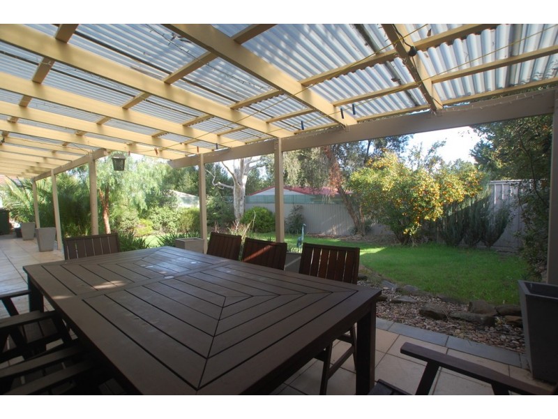 5 St. Helens Court, Woodcroft SA 5162