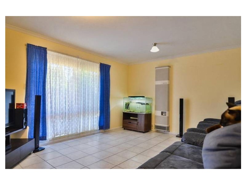 24 Featherstone Drive, Huntfield Heights SA 5163