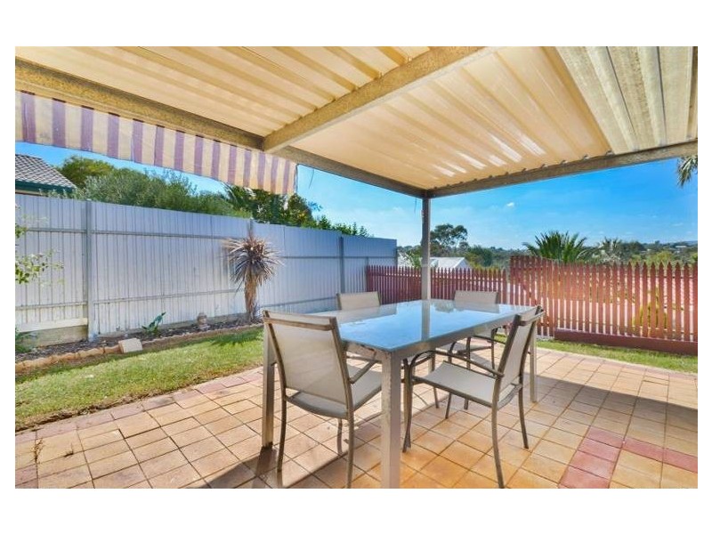24 Featherstone Drive, Huntfield Heights SA 5163
