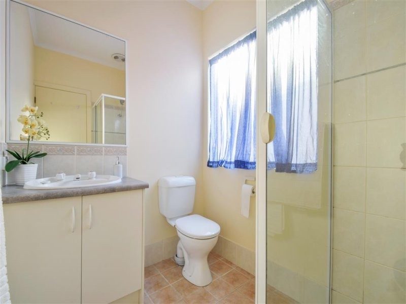 9 Hereford Lane, Woodcroft SA 5162