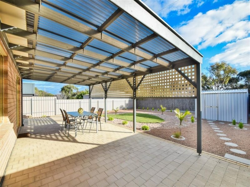 9 Hereford Lane, Woodcroft SA 5162