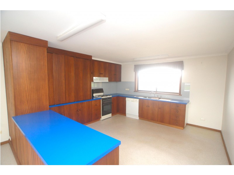 4 McHarg Road, Happy Valley SA 5159