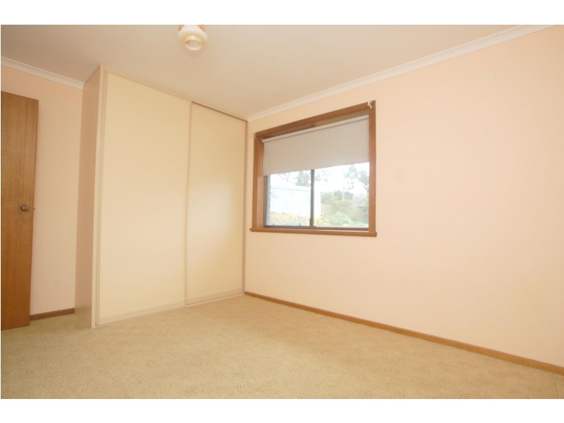 4 McHarg Road, Happy Valley SA 5159