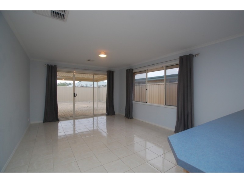 27 Kipsy Street, Aldinga Beach SA 5173