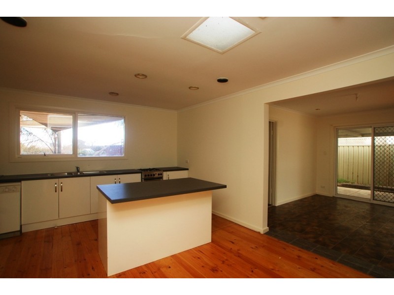 48 Tingira Avenue, O’sullivan Beach SA 5166
