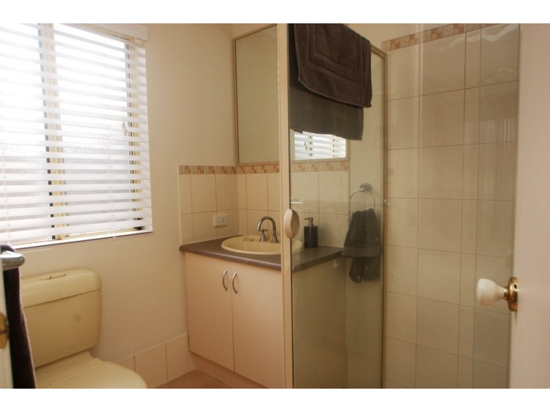 28 Sovereign Drive, Woodcroft SA 5162