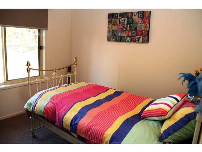 23 Moreland Avenue, Mitchell Park SA 5043