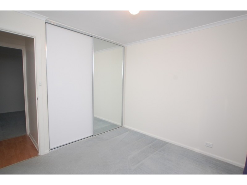 28 Shillabeer Crescent, Woodcroft SA 5162