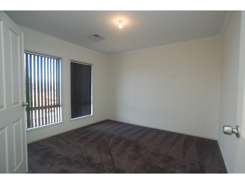 10 Derrick Street, Seaford Meadows SA 5169