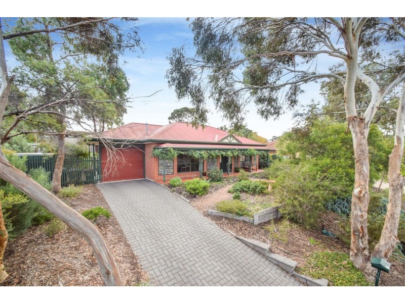 14 Wooding Avenue, Woodcroft SA 5162