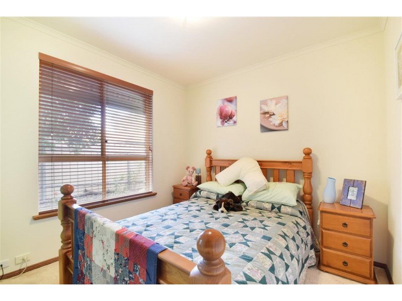 14 Wooding Avenue, Woodcroft SA 5162