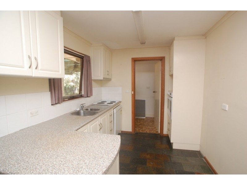 2 Charles Court, Aberfoyle Park SA 5159