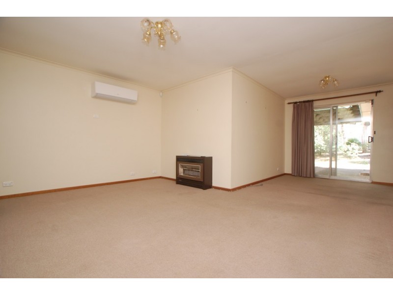 2 Charles Court, Aberfoyle Park SA 5159