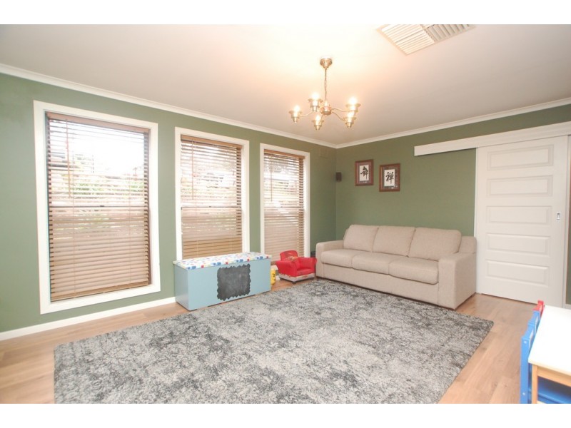 16 Lawson Road, Happy Valley SA 5159