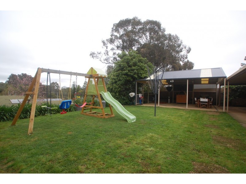 16 Lawson Road, Happy Valley SA 5159