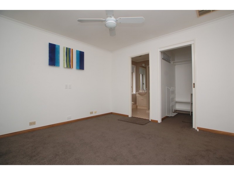 14 Excelsior Grove, Woodcroft SA 5162