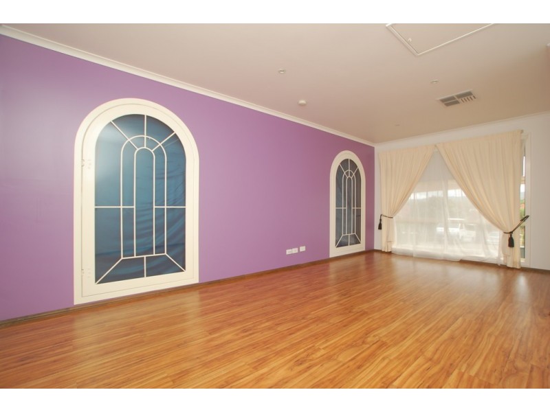 14 Excelsior Grove, Woodcroft SA 5162