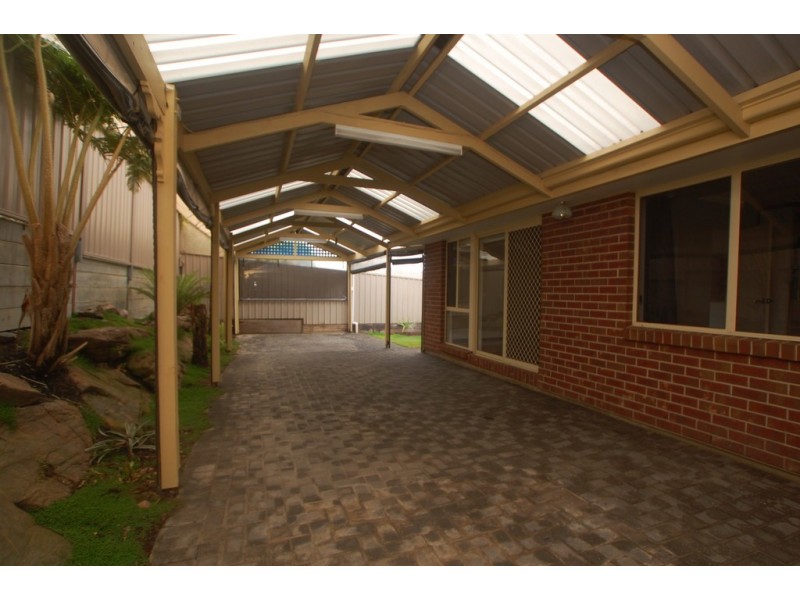 14 Excelsior Grove, Woodcroft SA 5162